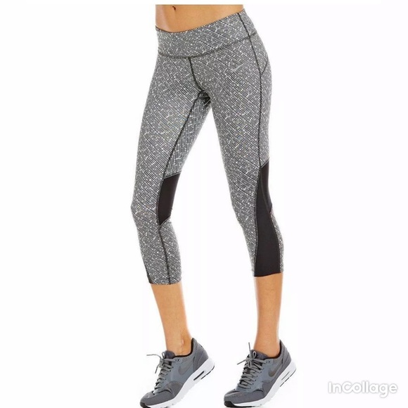 Nike women's printed dri-fit running capri pants - Picture 1 of 13